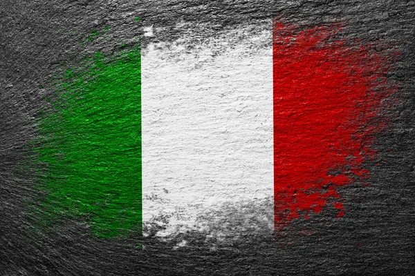 意大利国旗 旗子画在石头表面上 石头背景 黑色板岩背景 创意背景 — 图库照片