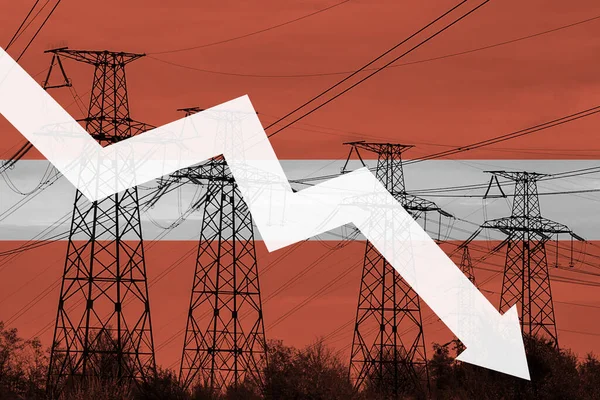 stock image Power line and flag of Latvia. Energy crisis. Concept of global energy crisis. Decreased electricity generation. Graph arrow is down. Increase in electricity consumption