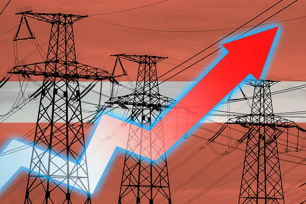 拉脱维亚的电力线路和国旗 能源危机 全球能源危机的概念 增加用电量 图表上的箭头向上移动 增加的电费 — 图库照片