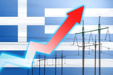 Yunanistan bayrağının arka planında elektrik hattı ve grafik var. Enerji krizi. Küresel enerji krizi kavramı. Elektrik tüketimini arttır. Çizelgedeki ok yukarı çıkıyor. Artan maliyet 