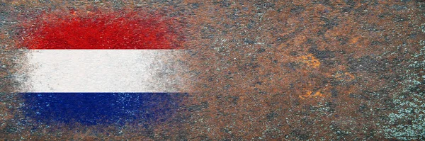 Hollanda Bayrakları Paslı Yüzeyde Bayrak Resmi Paslı Arka Plan Uzayı — Stok fotoğraf