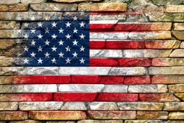 ABD bayrağı. Bayrak taştan bir duvara boyanmış. Taş zemin. Yapılandırılmış yaratıcı arkaplan