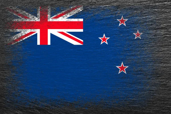 Bandera Nueva Zelanda Bandera Está Pintada Piedra Pizarra Negra Fondo —  Fotos de Stock