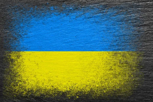 Ukrajinská Vlajka Vlajka Namalovaná Černém Břidlicovém Kameni Kamenné Pozadí Texturované — Stock fotografie