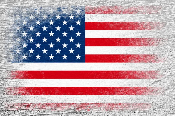 美国国旗 旗子涂在水泥墙上 水泥背景 表面涂满了石膏有结构的创作背景 — 图库照片#