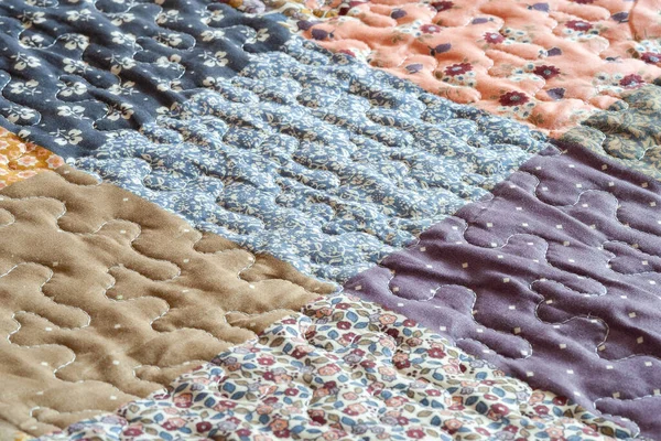 Yamalı Olarak Yazdırın Baskılı Battaniye Geometrik Desen Seçici Yumuşak Odak — Stok fotoğraf