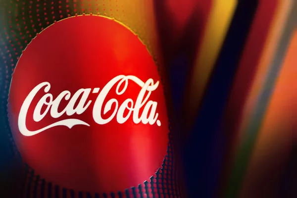 Coca Cola Plechovka Coca Coly Zblízka Coca Cola Káva Plechovce — Stock fotografie
