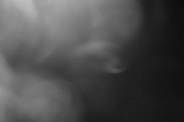 Soyut puslu yüzey. Duman dokusu. Sisli bir arka plan. Odaklanmış buhar bulutu. Bulanık resim