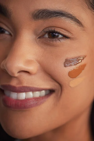 Closeup Portrait Young Smiling Woman Applying Foundation Swatches Various Tone — Stock Photo, Image