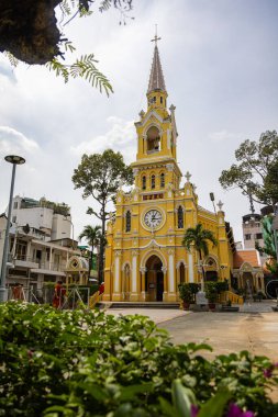 Ho Chi Minh City, Vietnam - 8 Kasım 2022 Saigon 'daki Saint Francis Xavier Kilisesi. Yerel adı Nha Tho Phanxico Xavie. Ho Chi Minh şehrinin Çin kasabasındaki Hristiyan Kilisesi
