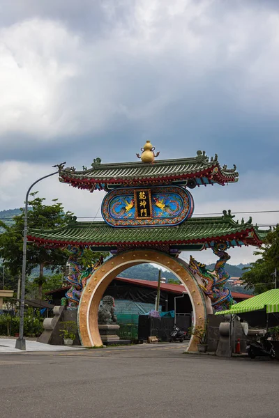 Puli Taiwan Maio 2023 Templo Baohu Dimu Vista Majestosa Portão — Fotografia de Stock