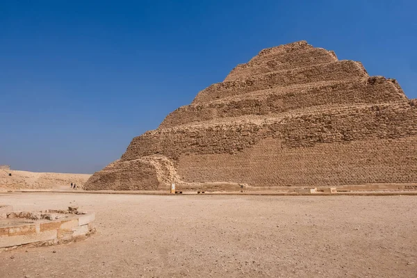 萨卡拉拥有历史上最古老的完整的石砌建筑群 朱塞金字塔 建于第三王朝 发现Saqqara金字塔的奇迹 一个迷人的 — 图库照片