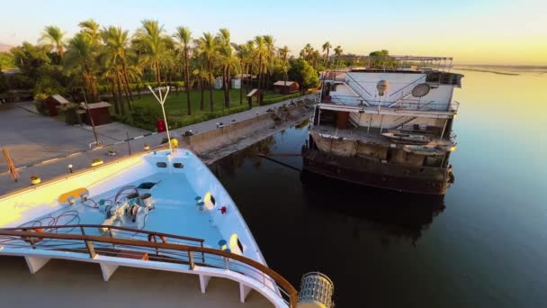 Luxors Nilu Odjazd Cruise Ship Adventure Wysokiej Jakości Materiał Doświadczcie — Wideo stockowe
