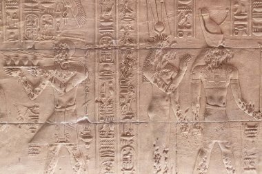 Seni Mısırın geçmişine götüren kutsal bir mabet olan Aswan 'daki Allah' ın tapınağının gizemlerini açığa çıkar. Bu fotoğraf bu tarihi taşın özünü yakalıyor ve onu bir...