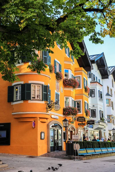 Kitzbuehel Oostenrijks Oktober 2022 Kleurrijke Huizen Het Oude Centrum Van — Stockfoto