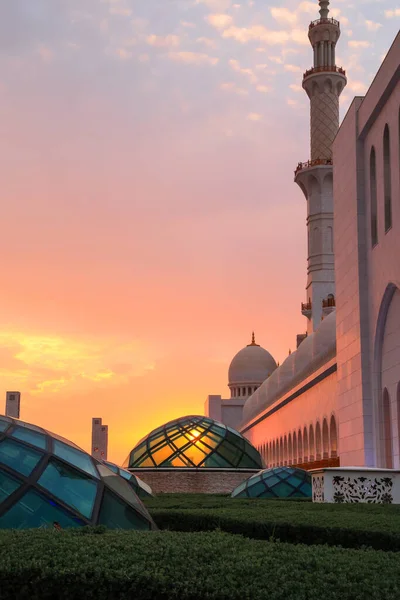 Sunset Glass Dome Sheikh Zayad Grand Mosque Abu Dhabi —  Fotos de Stock