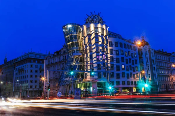 Praque Csehország Május 2023 Dancing House Fred Ginger Evening Illumination — Stock Fotó