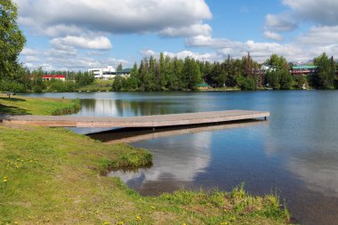 Alaska 'daki Wasilla Gölü manzarası.