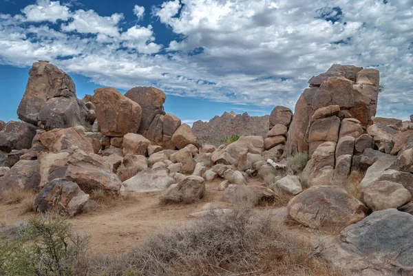 南加州约书亚树国家公园的岩石景观 — 图库照片