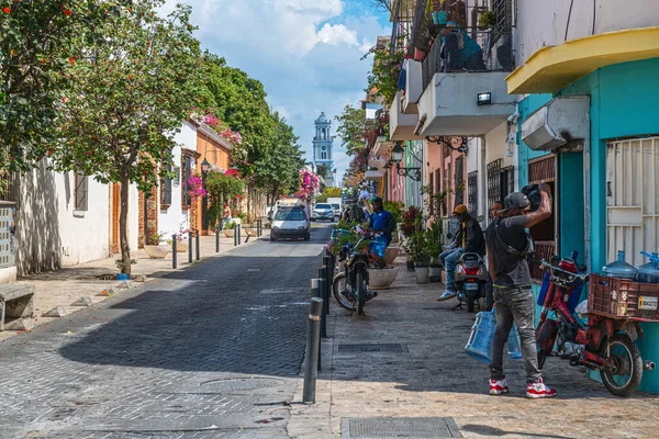 Santo Domingo Μαρτιου Μια Πολύχρωμη Σκηνή Δρόμου Ντόπιους Άνδρες Στις — Φωτογραφία Αρχείου