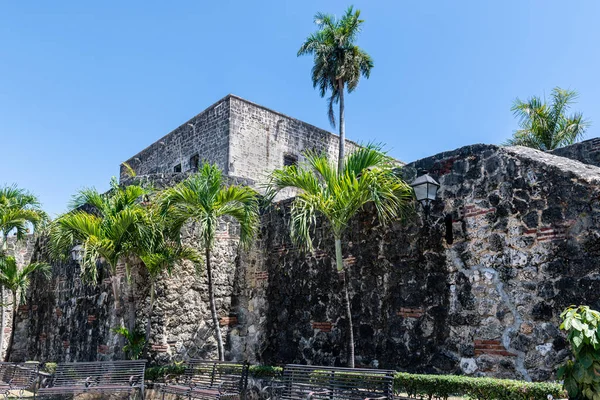 ドミニカ共和国のサントドミンゴのコロニアルシティの壁の眺め — ストック写真