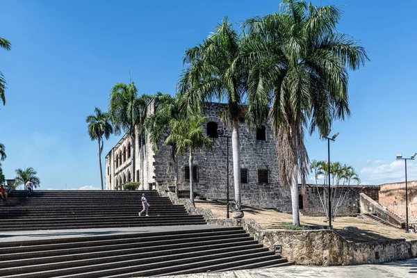 圣地亚哥 3月30日 导致2023年3月30日在多米尼加共和国圣多明各建立殖民城历史建筑的许多步骤 — 图库照片
