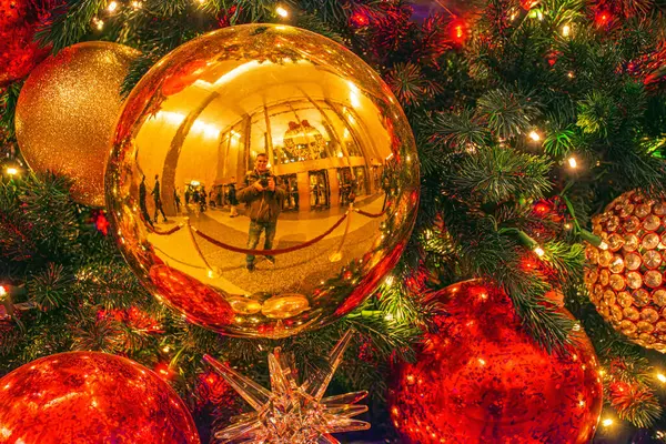 New York Décembre Père Noël Devant Macy Herald Square Pendant Images De Stock Libres De Droits
