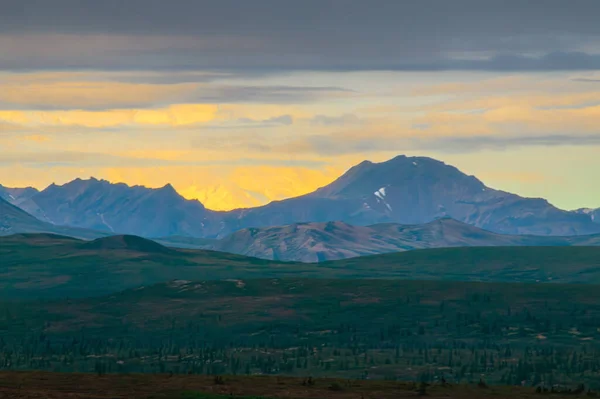 Pasztell Napkelte Kora Reggel Denali Nemzeti Park Alaszkában Stock Kép