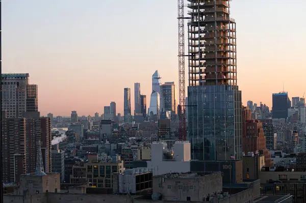 Manhattan Şehir Merkezinde Yeni Gökdelen Inşaatı Stok Resim
