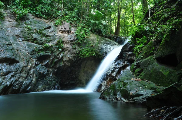 マレーシアの滝の風景撮影 — ストック写真