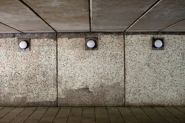 Vuil Betonnen Wand Vloer Plafond Stedelijke Tunnel — Stockfoto