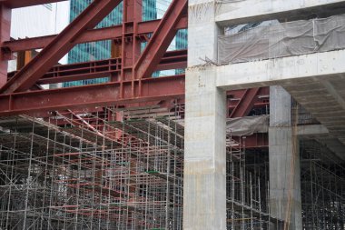 Singapur - 6 Kasım 2022: Singapur 'da iş gökdeleni inşaatı