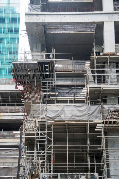 シンガポール2022年11月6日 シンガポールにおけるビジネス超高層ビルの建設現場 — ストック写真