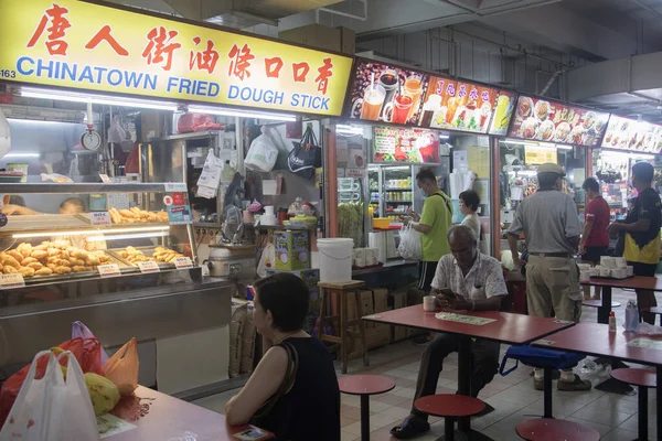 Singapur Września 2022 Miejscowi Turyści Klienci Kupujący Żywność Chinatown Complex — Zdjęcie stockowe