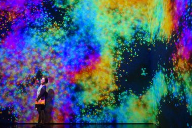 Singapur - 4 Ocak 2023: Singapur 'daki Sanat Bilimleri Müzesi' nde Gelecek Dünya Sergisi.