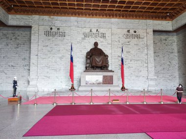 Taipei, Tayvan - 3 Aralık 2022 Chiang Kai-Shek 'in anıt salonu. Burası Tayvan 'ı ziyaret eden turistler arasında popüler bir seyahat merkezi..