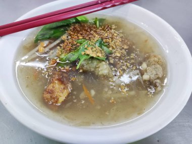 Starch coated pork soup from Taiwan. It is a very common Taiwanese dish