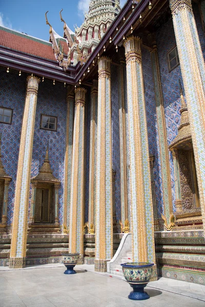 Ват Пхра Кэу Изумрудный Будда Внутри Большого Дворца Бангкоке Самый — стоковое фото