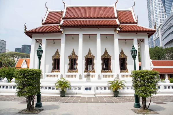 Bangkok Tailandia Feb 2023 Wat Pathum Wanaram Temple Encuentra Entre —  Fotos de Stock