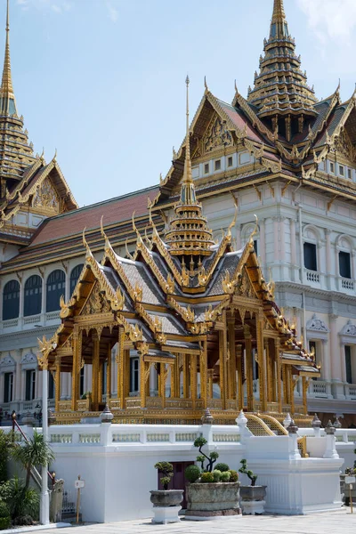 Пхра Тинанг Апорн Пхимок Сидел Большом Дворце Бангкоке Дворец Является — стоковое фото