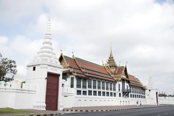 2023年2月13日至13日 从外部与泰国曼谷Suddhaisavarya Prasad王座大厅的宏伟宫殿景观 — 图库照片