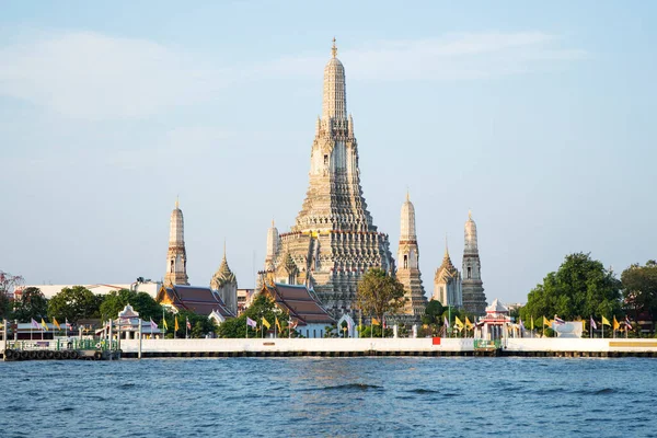 Bangkok Thailand Feb 2023 Wat Arun Temple Dawn Chao Phraya —  Fotos de Stock