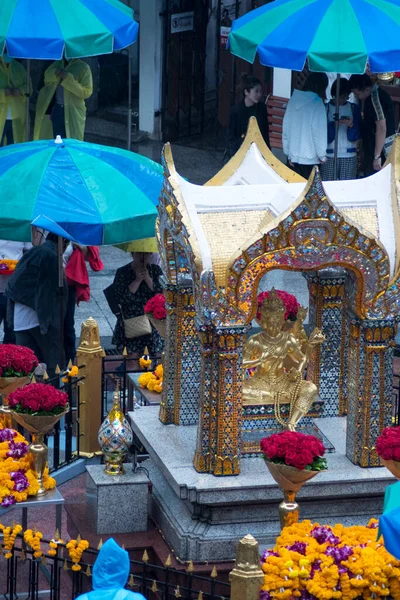 Bangkok Thajsko Února 2023 Lidé Navštíví Svatyni Erawan Aby Modlili — Stock fotografie