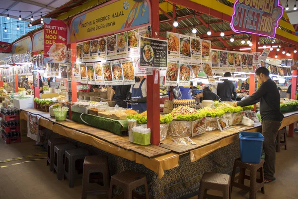 Bangkok Thailand Februar 2023 Verschiedene Imbissbuden Verkaufen Auf Dem Markt — Stockfoto