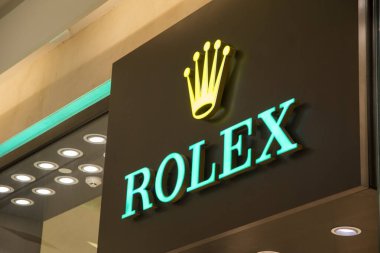 Bangkok, Tayland - 15 Şubat 2023: Siam Paragon, Bangkok 'ta Rolex dükkanı. Dünyaca ünlü bir İsviçre saat markası.