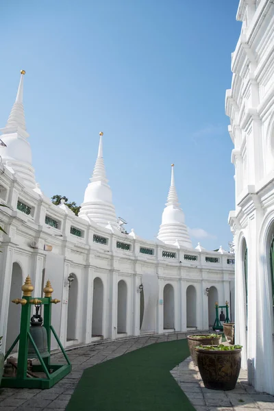 Bangkok Thailand Feb 2023 View Grand Whitewashed Stupa Wat Prayoon — Stock Photo, Image