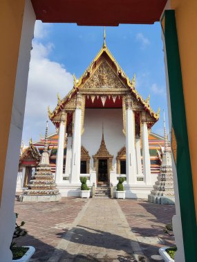 Phra Vihara in the Wat Pho, Bangkok. Wat Pho is the oldest and largest temple complex in Bangkok