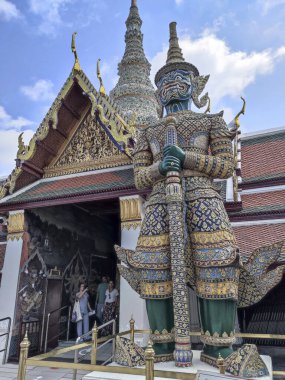 Bangkok, Tayland 13 Şubat 2023 Büyük Saray, Bangkok 'ta bulunan dev iblis koruyucu heykel.