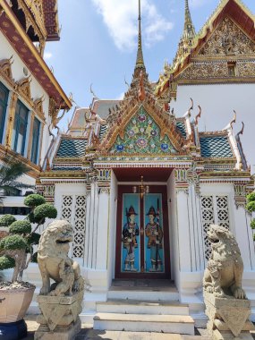 Bangkok, Tayland - 13 Şubat 2023 Wat Pho, Bangkok 'taki Mimarlık ve Bina. Bangkok 'taki en eski ve en büyük tapınaklardan biridir.