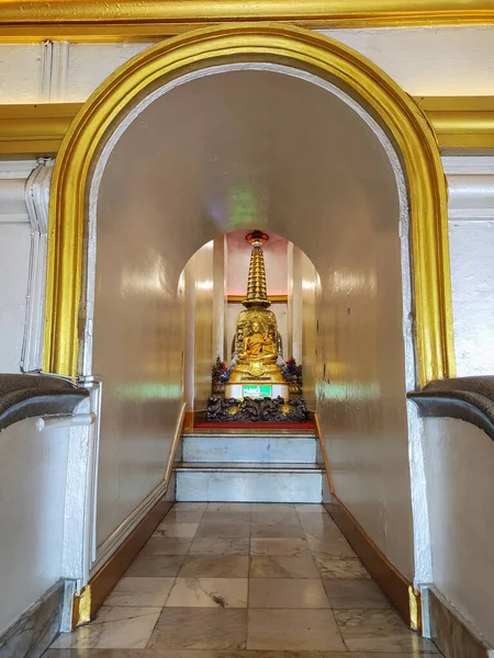 Μπανγκόκ Ταϊλάνδη Φεβ 2023 Χρυσά Αγάλματα Του Βούδα Στο Βουδιστικό — Φωτογραφία Αρχείου